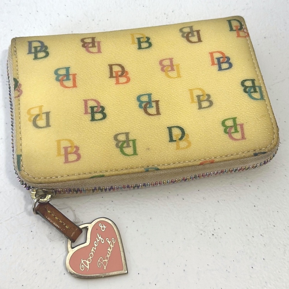 Vintage Dooney & Bourke Rainbow Monogram Zip Around Wallet Cream Heart Charm
